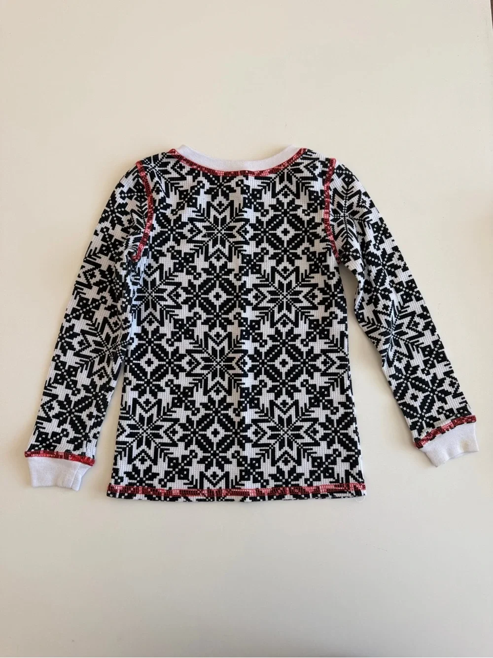 Cuddl Duds Girls Thermal: Black/White  Snowflake